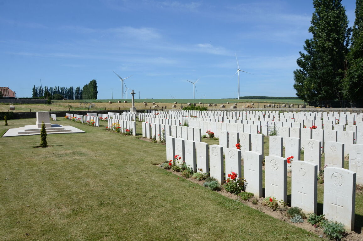 Moeuvres Communal Cemetery Extension, France