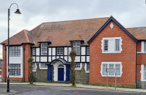 The Oakdale Hotel, 2016